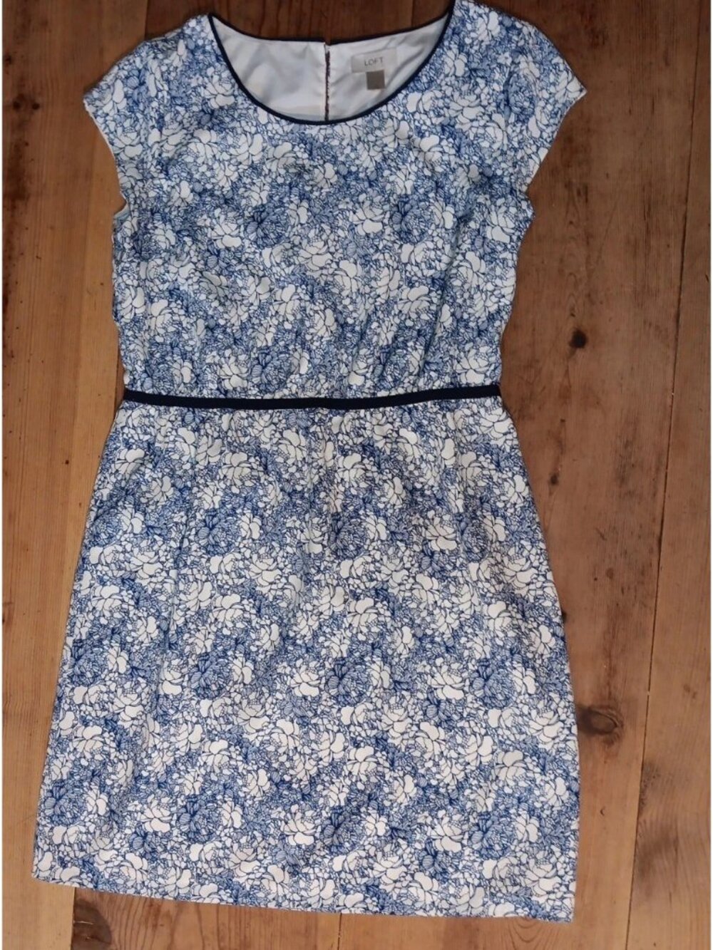 Ann Taylor Loft Womens 10 Blue Floral Shift Dress Cap Sleeve Lined Ribbon Trim